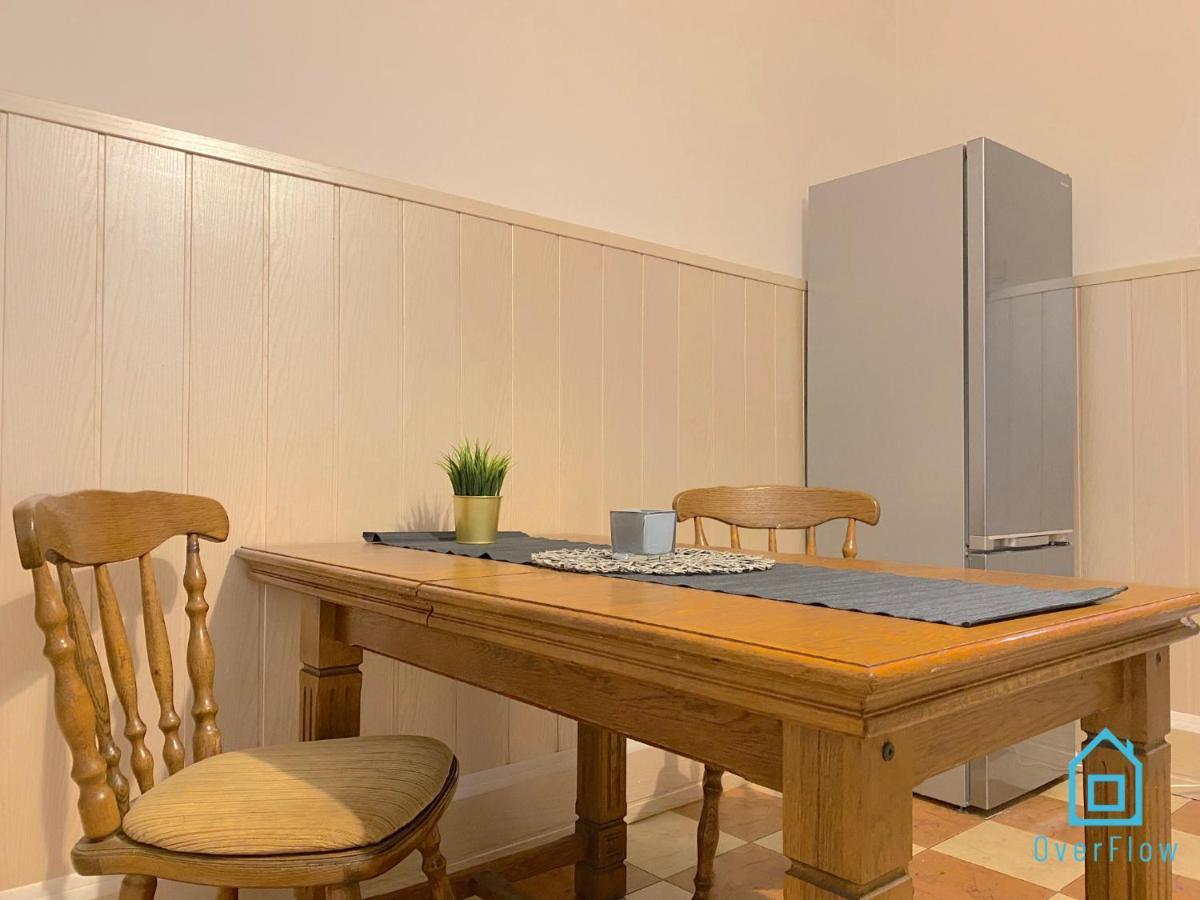 Square Room - 20 Minutes To Gdansk Old Town & Seaside Екстер'єр фото